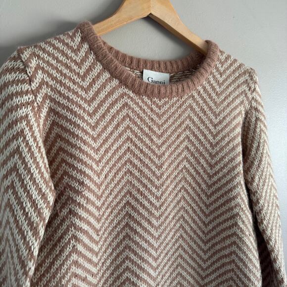 Ganni Candy Floss Wool Angora Tan Beige Chevron Print Crewneck Sweater Anthro XS - Picture 3 of 7